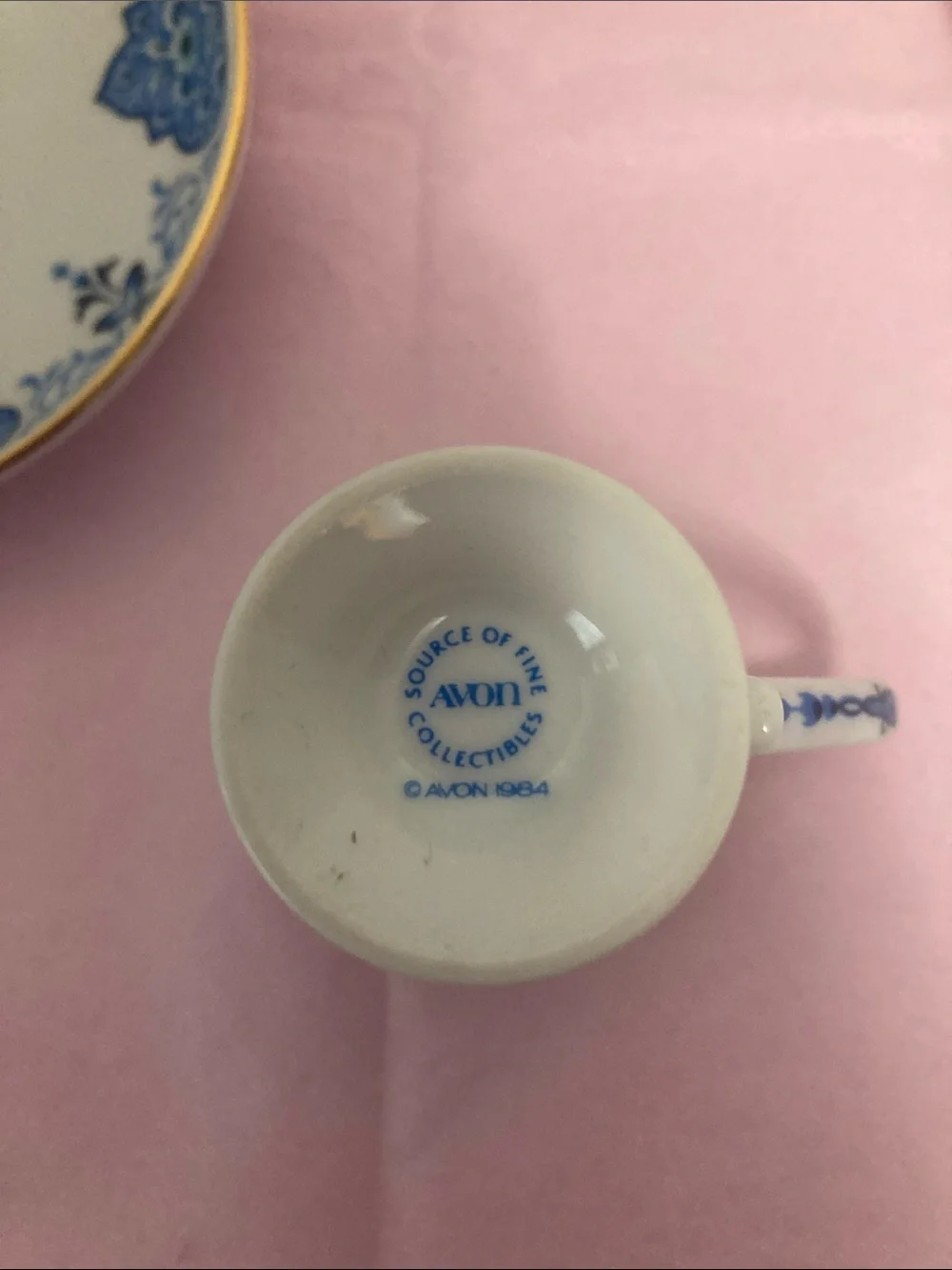 Vintage Avon European cup & saucer set of two Demitasse (Italy) the Netherlands